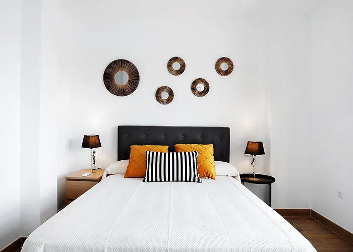 Adosado Marol Solo Familias بيت للعطل كونيل ذي لا فرونتيرا